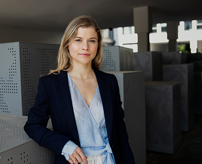 PORTRAIT PHOTOGRAPHY – from a classic BUSINESS SHOOT to CREATIVE PORTRAITS